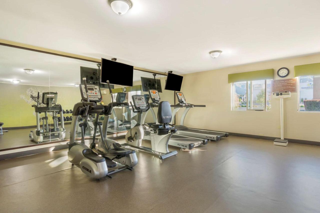 Best Western Plus Wenatchee Downtown Hotel Екстериор снимка
