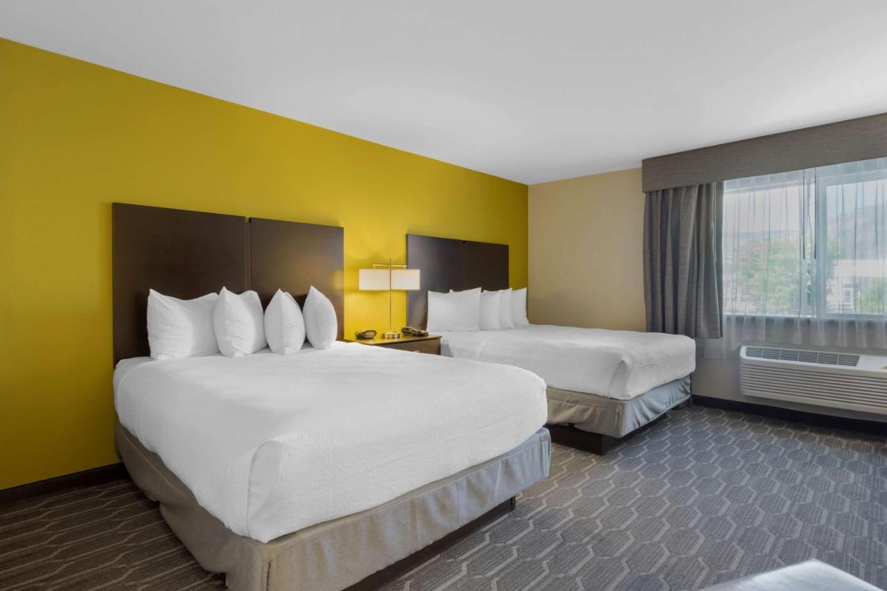 Best Western Plus Wenatchee Downtown Hotel Екстериор снимка
