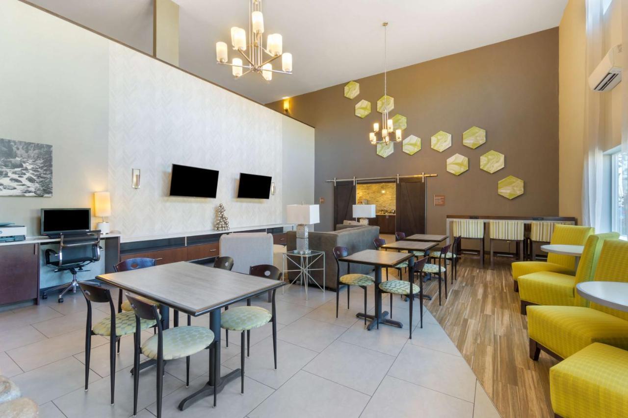 Best Western Plus Wenatchee Downtown Hotel Екстериор снимка
