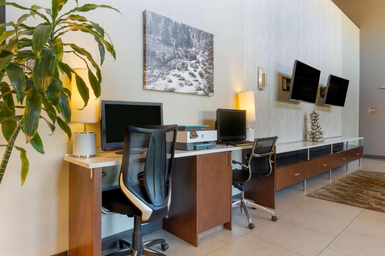 Best Western Plus Wenatchee Downtown Hotel Екстериор снимка